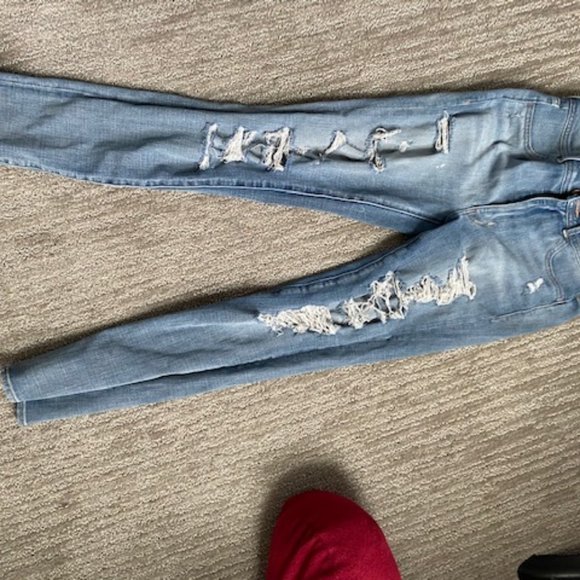 American Eagle Ripped Jeans - Picture 1 of 2